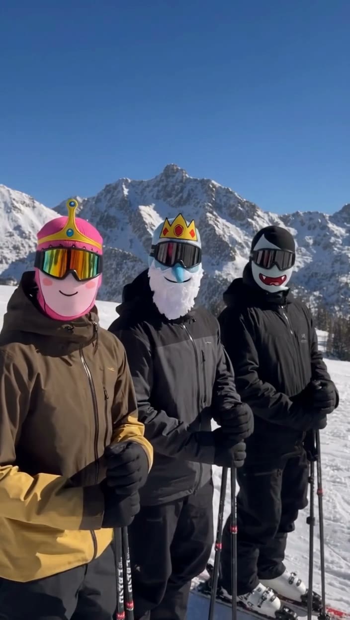 Friends skiing in AdventureMask ski masks